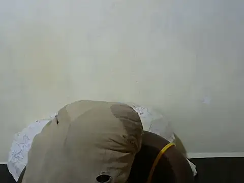 Snapshot of Thicky_kyla chatting on February 2026 12:20:01 PM Thicky kyla online show from February 2026 12:20:01 PM