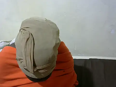 Snapshot of Thicky_kyla chatting on February 2026 08:27:01 PM Thicky kyla online show from February 2026 08:27:01 PM