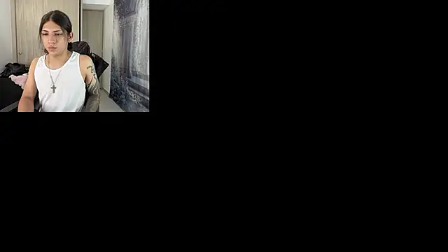 Snapshot of gabriel__manson chatting on November 2025 03:01:01 AM gabriel manson online show from November 2025 03:01:01 AM