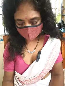 Snapshot of Tamil--Rani chatting on February 2025 12:39:02 PM Tamil--Rani online show from February 2025 12:39:02 PM