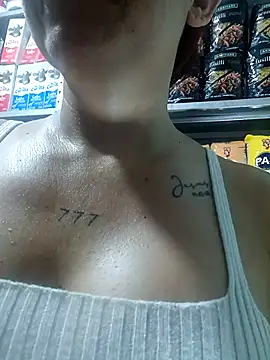 Snapshot of Magica_lorena chatting on December 2025 12:58:02 PM Magica lorena online show from December 2025 12:58:02 PM