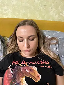 Snapshot of OlgaBuzzz chatting on February 2025 12:00:01 PM OlgaBuzzz online show from February 2025 12:00:01 PM