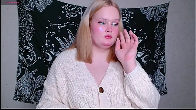 rozzhaos8 online show from February 2026 08:03:02 PM