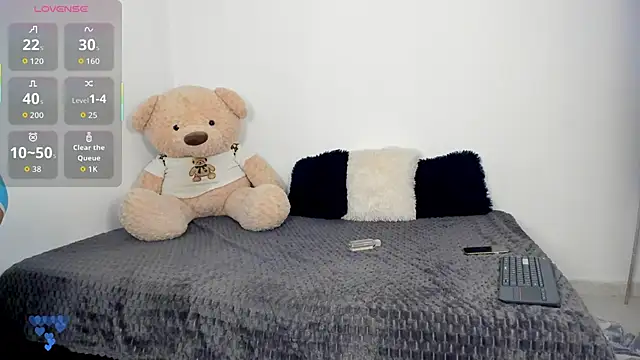 LittleParker online show from November 2025 12:26:01 PM