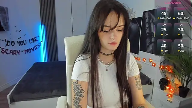 Snapshot of SashaSunlight chatting on October 2025 01:29:01 PM SashaSunlight online show from October 2025 01:29:01 PM