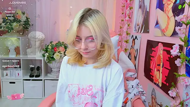 Coconut Mia online show from January 2025 03:31:01 AM