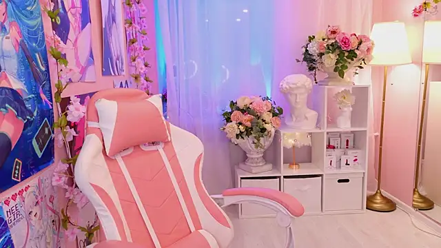 Coconut Mia online show from March 2025 07:53:01 PM