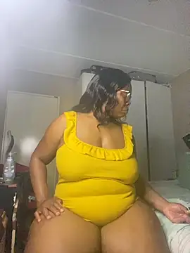 Snapshot of Nomthie chatting on November 2025 09:27:01 PM Nomthie online show from November 2025 09:27:01 PM