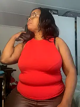 Snapshot of Nomthie chatting on November 2025 03:58:01 PM Nomthie online show from November 2025 03:58:01 PM