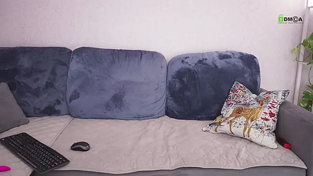 Snapshot of Victoria1Love chatting on February 2025 02:41:01 PM Victoria1Love online show from February 2025 02:41:01 PM