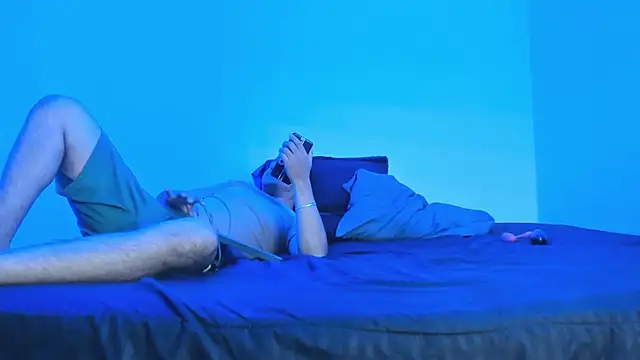 Snapshot of evanandsunny chatting on September 2025 11:48:01 PM evanandsunny online show from September 2025 11:48:01 PM