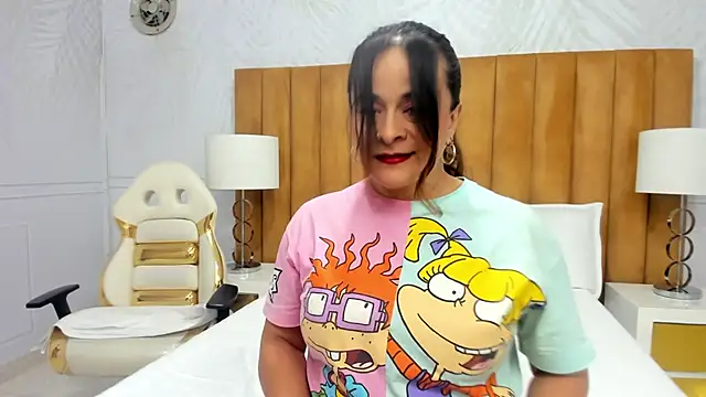 Snapshot of Daphne81_ chatting on February 2025 02:29:02 AM Daphne81  online show from February 2025 02:29:02 AM