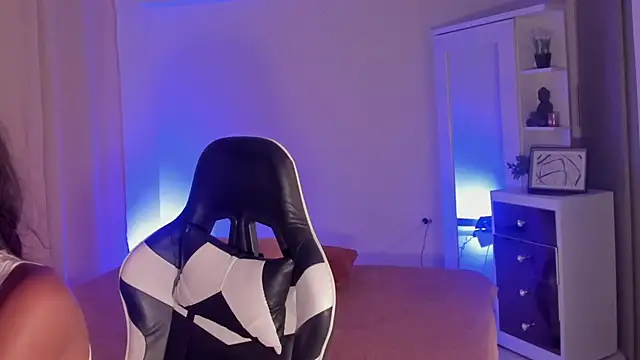 Snapshot of SavannahWildee chatting on February 2025 06:24:01 PM SavannahWildee online show from February 2025 06:24:01 PM