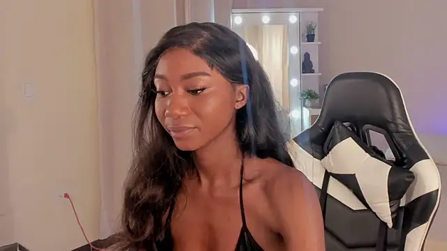 Snapshot of SavannahWildee chatting on March 2025 12:44:02 PM SavannahWildee online show from March 2025 12:44:02 PM