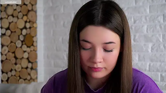 LowOncoming online show from February 2026 01:58:01 AM