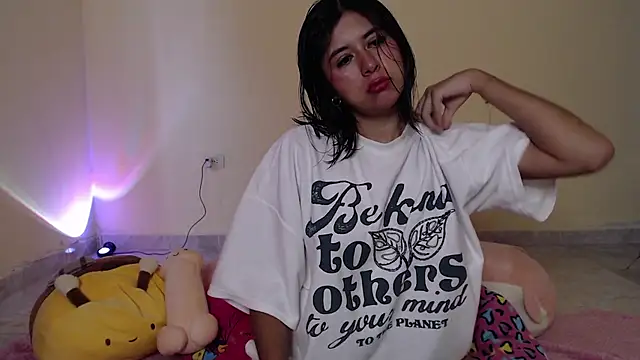  maiahairy  online show from January 2025 01:27:01 PM