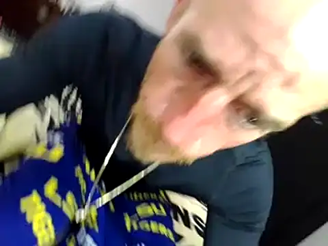 Snapshot of 5g4ever chatting on December 2024 04:43:02 AM 5g4ever online show from December 2024 04:43:02 AM