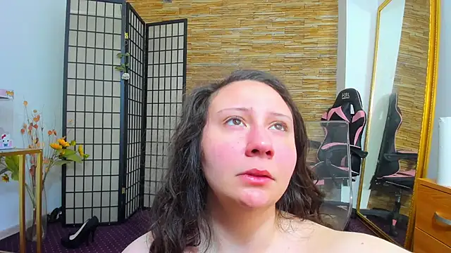 AishaRouhi online show from March 2026 05:45:02 AM