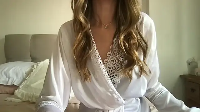 paolajonez online show from January 2025 03:51:01 PM