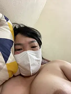 Snapshot of Hachi_Sweetbabie_ chatting on April 2026 08:57:02 PM Hachi Sweetbabie online show from April 2026 08:57:02 PM