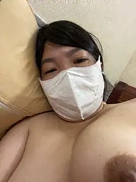 Snapshot of Hachi_Sweetbabie_ chatting on May 2026 11:21:01 PM Hachi Sweetbabie online show from May 2026 11:21:01 PM