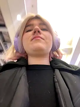 Baby  Naughty online show from December 2024 03:21:01 PM