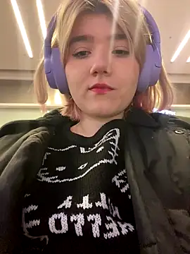 Baby  Naughty online show from December 2024 01:17:01 PM