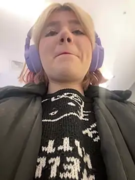 Baby  Naughty online show from February 2025 11:10:02 AM