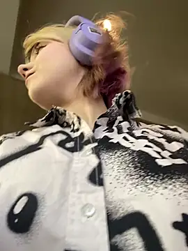 Baby  Naughty online show from February 2025 11:09:02 AM