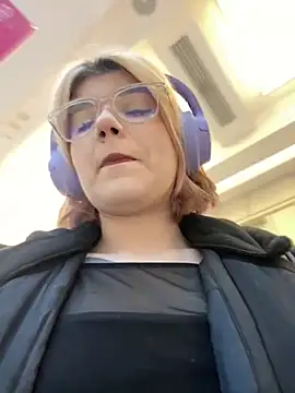 Baby  Naughty online show from February 2025 11:10:01 AM