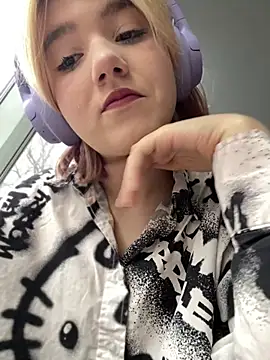 Baby  Naughty online show from March 2025 08:15:01 AM