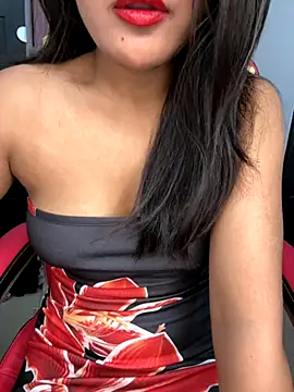 LeisyXO online show from October 2025 08:19:02 PM