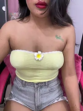 LeisyXO online show from March 2026 08:19:02 PM