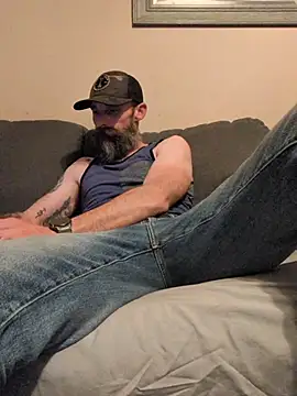 Snapshot of TJ_THE_MAN chatting on April 2026 04:04:02 AM TJ THE MAN online show from April 2026 04:04:02 AM