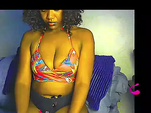 Snapshot of lilylovexx chatting on December 2025 03:45:02 AM lilylovexx online show from December 2025 03:45:02 AM