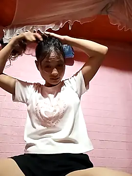 Snapshot of trieungoclnt chatting on September 2025 08:03:02 AM trieungoclnt online show from September 2025 08:03:02 AM