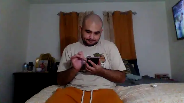 Snapshot of JooveyRose chatting on December 2025 06:21:02 AM JooveyRose online show from December 2025 06:21:02 AM