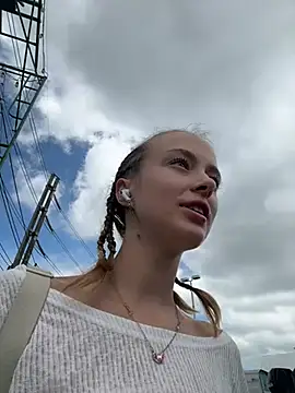 Snapshot of enjoy_my_beauty chatting on December 2024 05:12:01 AM enjoy my beauty online show from December 2024 05:12:01 AM