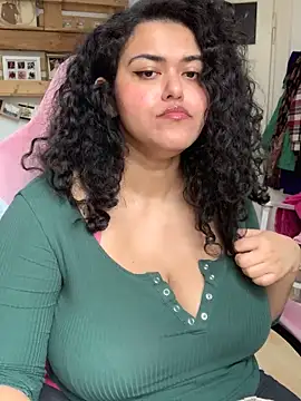 Curvydesifromgermany online show from April 2026 08:45:01 AM