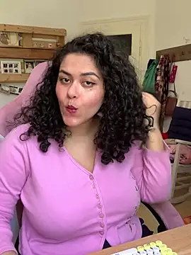 Curvydesifromgermany online show from April 2026 10:59:01 AM