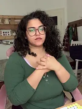 Snapshot of Curvydesifromgermany chatting on June 2026 12:40:01 PM Curvydesifromgermany online show from June 2026 12:40:01 PM