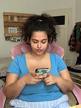 Snapshot of Curvydesifromgermany chatting on July 2026 01:28:01 PM Curvydesifromgermany online show from July 2026 01:28:01 PM