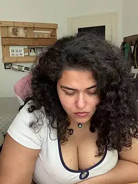 Snapshot of Curvydesifromgermany chatting on July 2026 01:37:01 PM Curvydesifromgermany online show from July 2026 01:37:01 PM