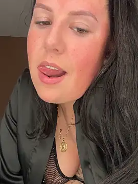 xlinastarrx online show from April 2026 05:53:02 PM