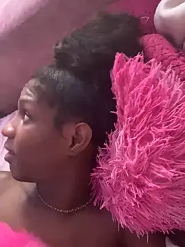 Snapshot of Dulcee_kandy chatting on February 2026 03:13:02 PM Dulcee kandy online show from February 2026 03:13:02 PM