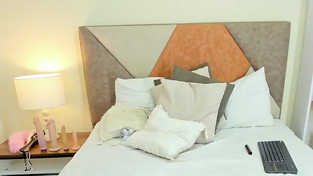 JennaCollins149 online show from February 2025 08:10:01 PM