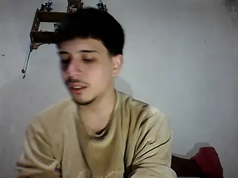 Snapshot of Elvergonn2105 chatting on September 2025 04:38:02 AM Elvergonn2105 online show from September 2025 04:38:02 AM