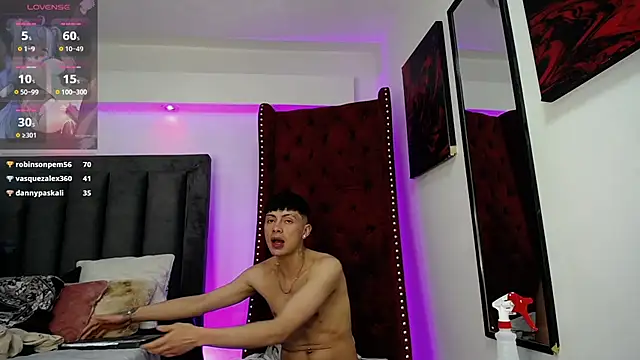 Steev Novoa online show from December 2024 11:18:02 AM