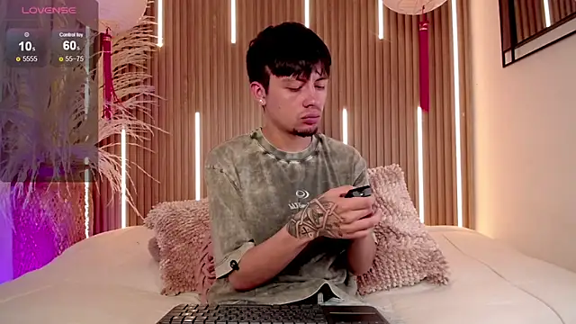 Steev Novoa online show from March 2026 07:47:02 PM