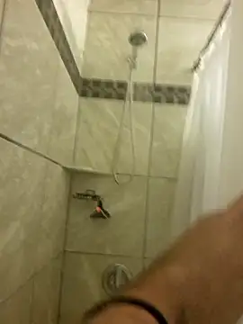 Snapshot of bigdickdaddy2184 chatting on December 2024 12:23:01 AM bigdickdaddy2184 online show from December 2024 12:23:01 AM